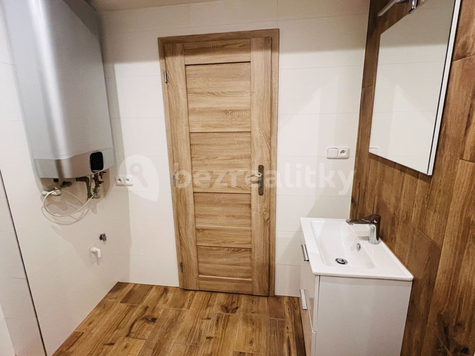 Pronájem bytu 2+kk 51 m², Dalibora z Myšlína, Doksy, Liberecký kraj Pronájem bytu 2+kk 51 m², Dalibora z Myšlína, Doksy, Liberecký kraj