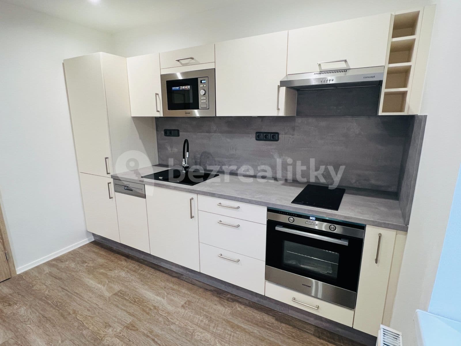 Pronájem bytu 2+kk 51 m², Dalibora z Myšlína, Doksy, Liberecký kraj Pronájem bytu 2+kk 51 m², Dalibora z Myšlína, Doksy, Liberecký kraj