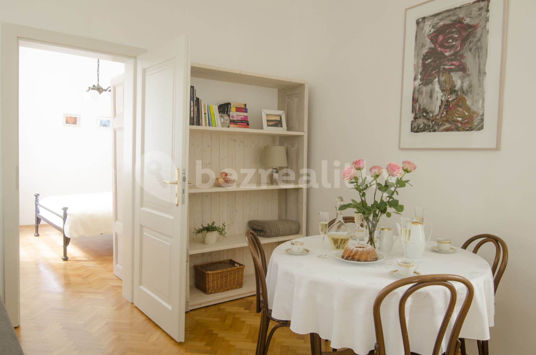 Pronájem bytu 2+1 55 m², Karlova, Praha, Praha