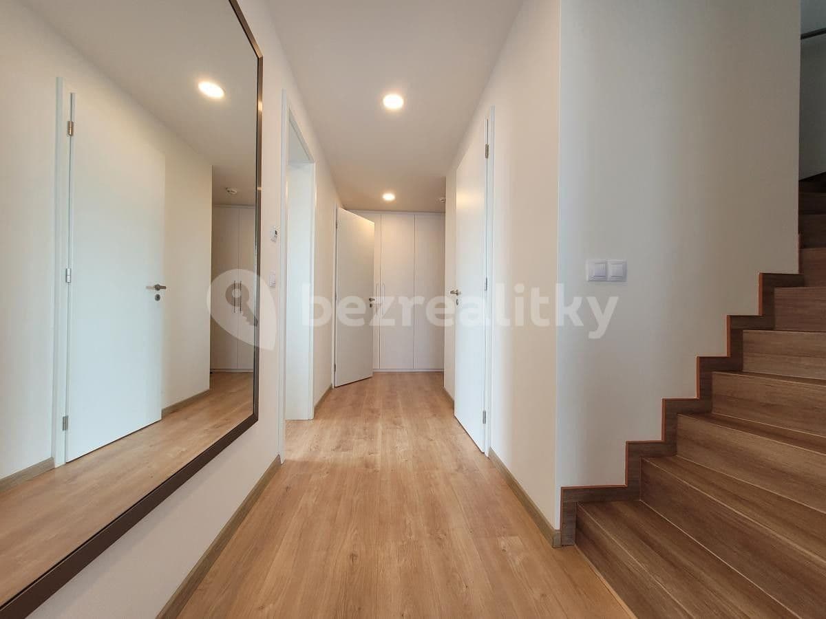 Pronájem bytu 3+kk 119 m², Mukařovského, Praha, Praha
