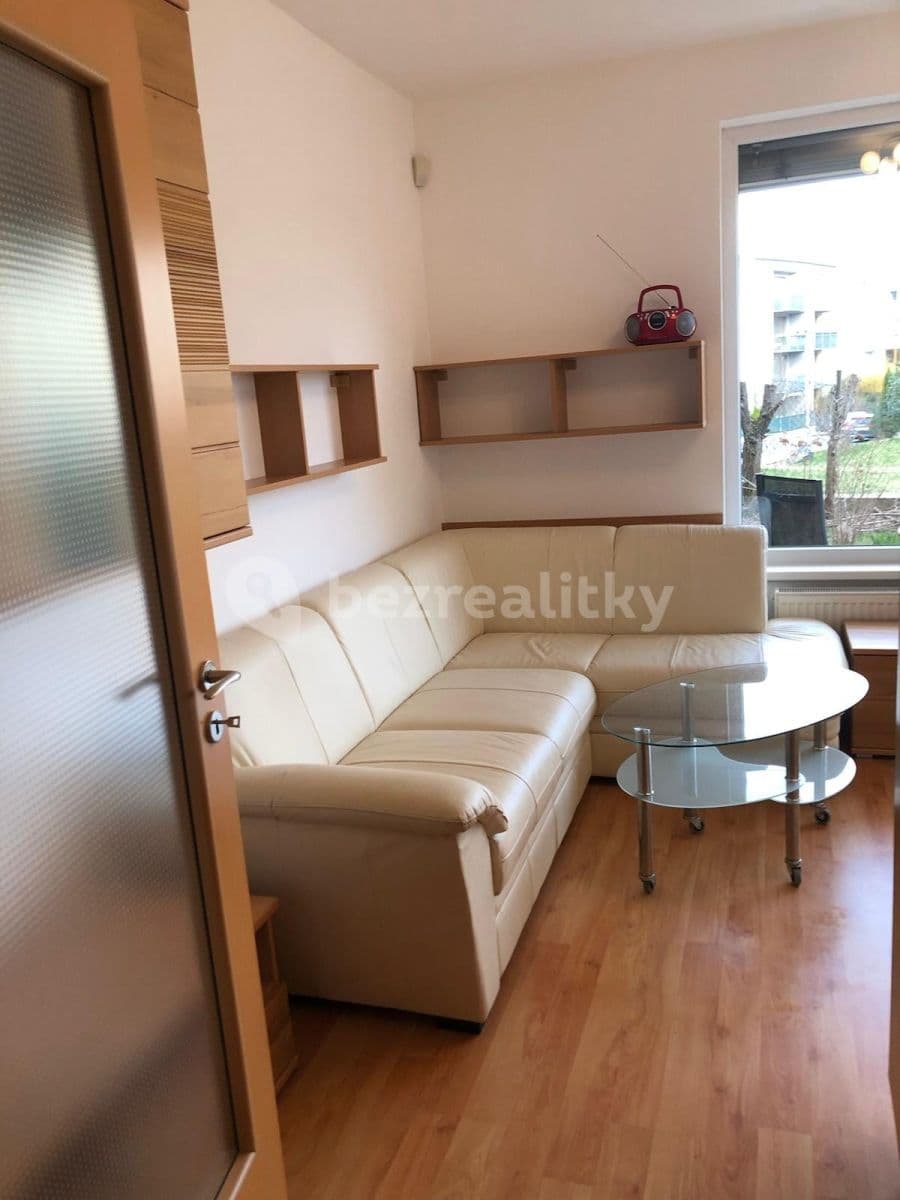 Pronájem bytu 1+kk 32 m², Milotická, Praha, Praha Pronájem bytu 1+kk 32 m², Milotická, Praha, Praha