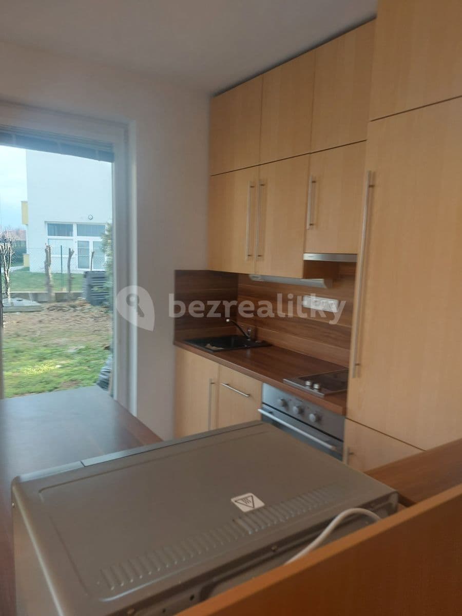 Pronájem bytu 1+kk 32 m², Milotická, Praha, Praha Pronájem bytu 1+kk 32 m², Milotická, Praha, Praha