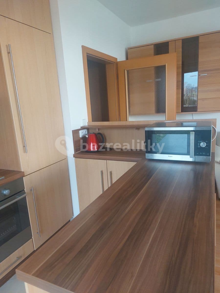 Pronájem bytu 1+kk 32 m², Milotická, Praha, Praha Pronájem bytu 1+kk 32 m², Milotická, Praha, Praha
