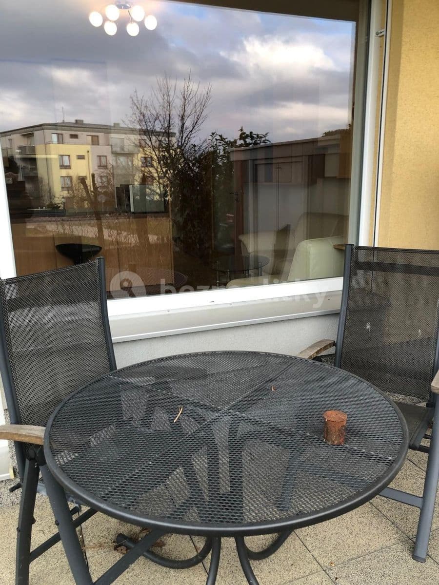 Pronájem bytu 1+kk 32 m², Milotická, Praha, Praha Pronájem bytu 1+kk 32 m², Milotická, Praha, Praha