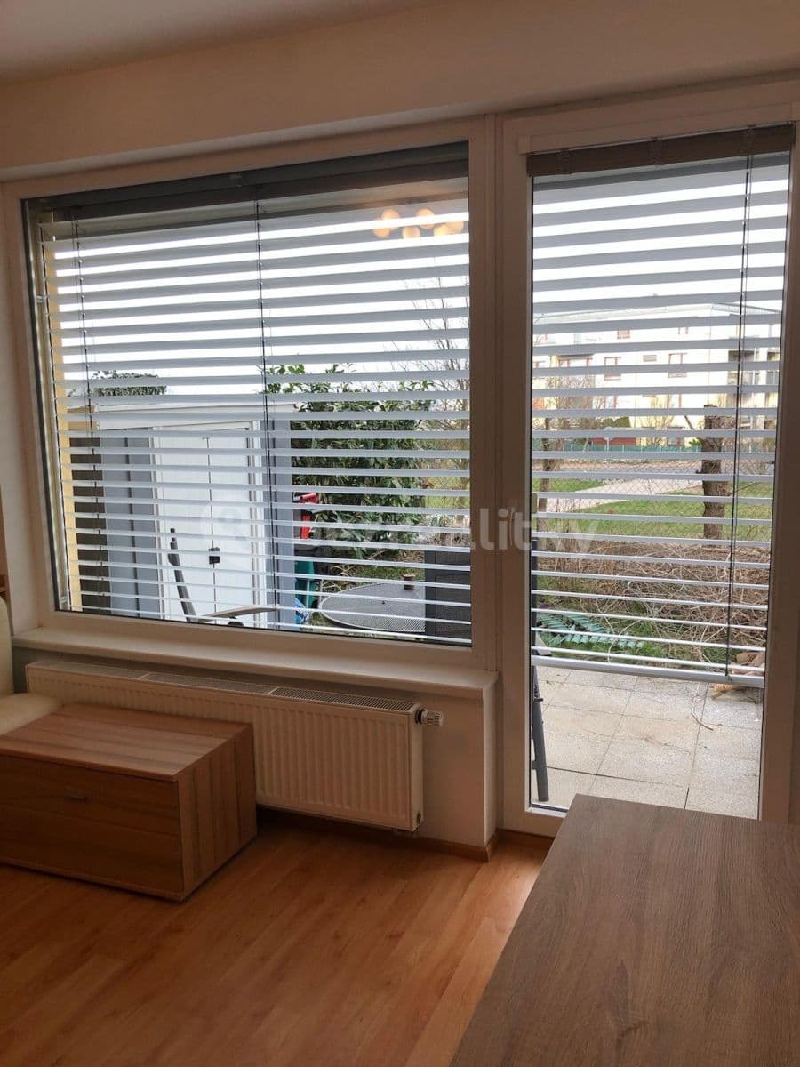 Pronájem bytu 1+kk 32 m², Milotická, Praha, Praha Pronájem bytu 1+kk 32 m², Milotická, Praha, Praha