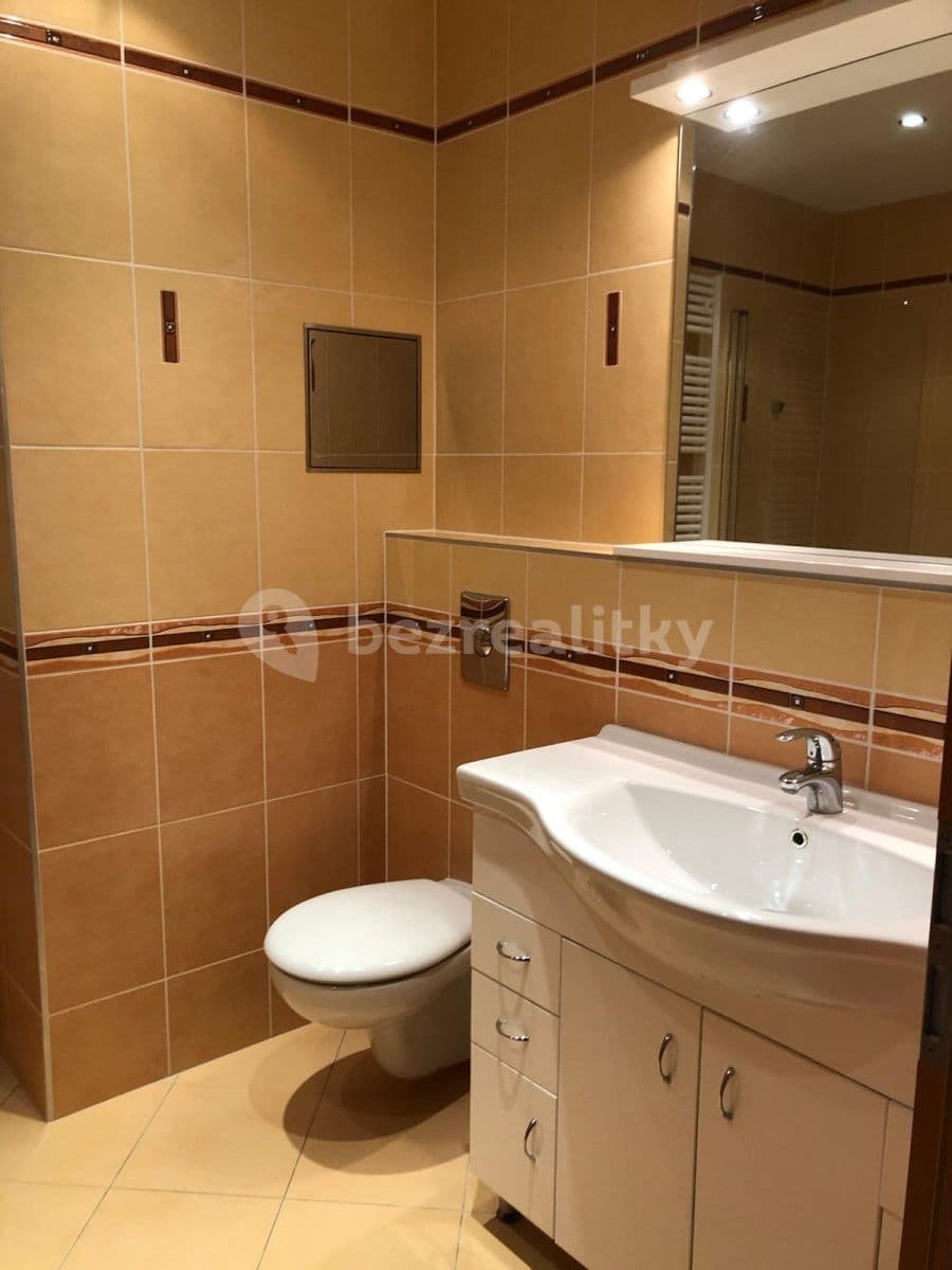 Pronájem bytu 1+kk 32 m², Milotická, Praha, Praha Pronájem bytu 1+kk 32 m², Milotická, Praha, Praha