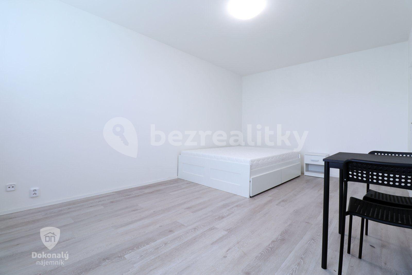 Pronájem bytu 1+kk 29 m², Bachova, Praha, Praha