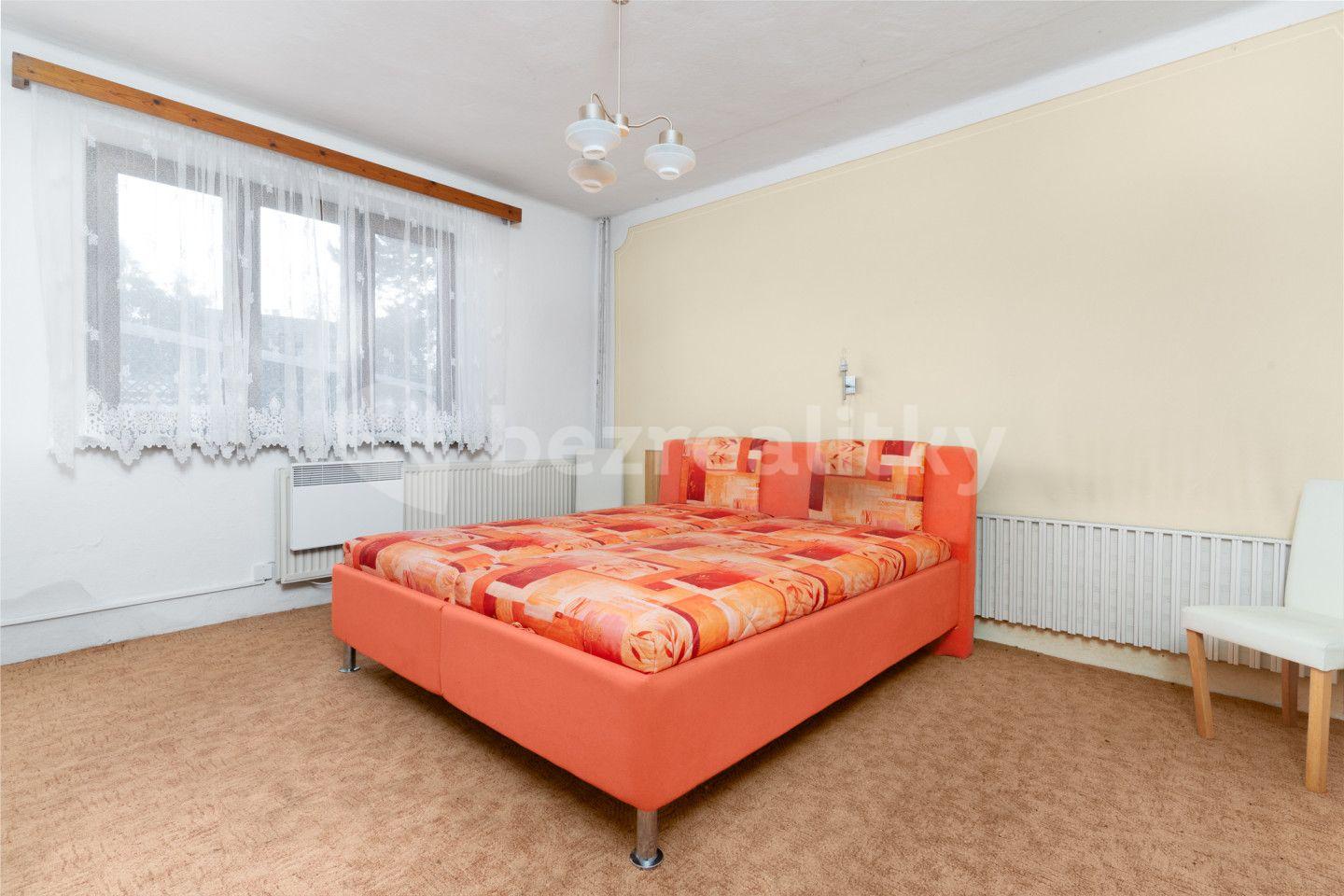 Prodej domu 330 m², pozemek 1.423 m², Rovensko, Olomoucký kraj