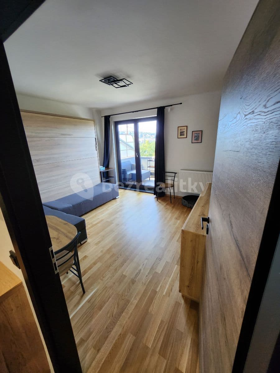 Pronájem bytu 1+1 28 m², Podolská, Praha, Praha Pronájem bytu 1+1 28 m², Podolská, Praha, Praha