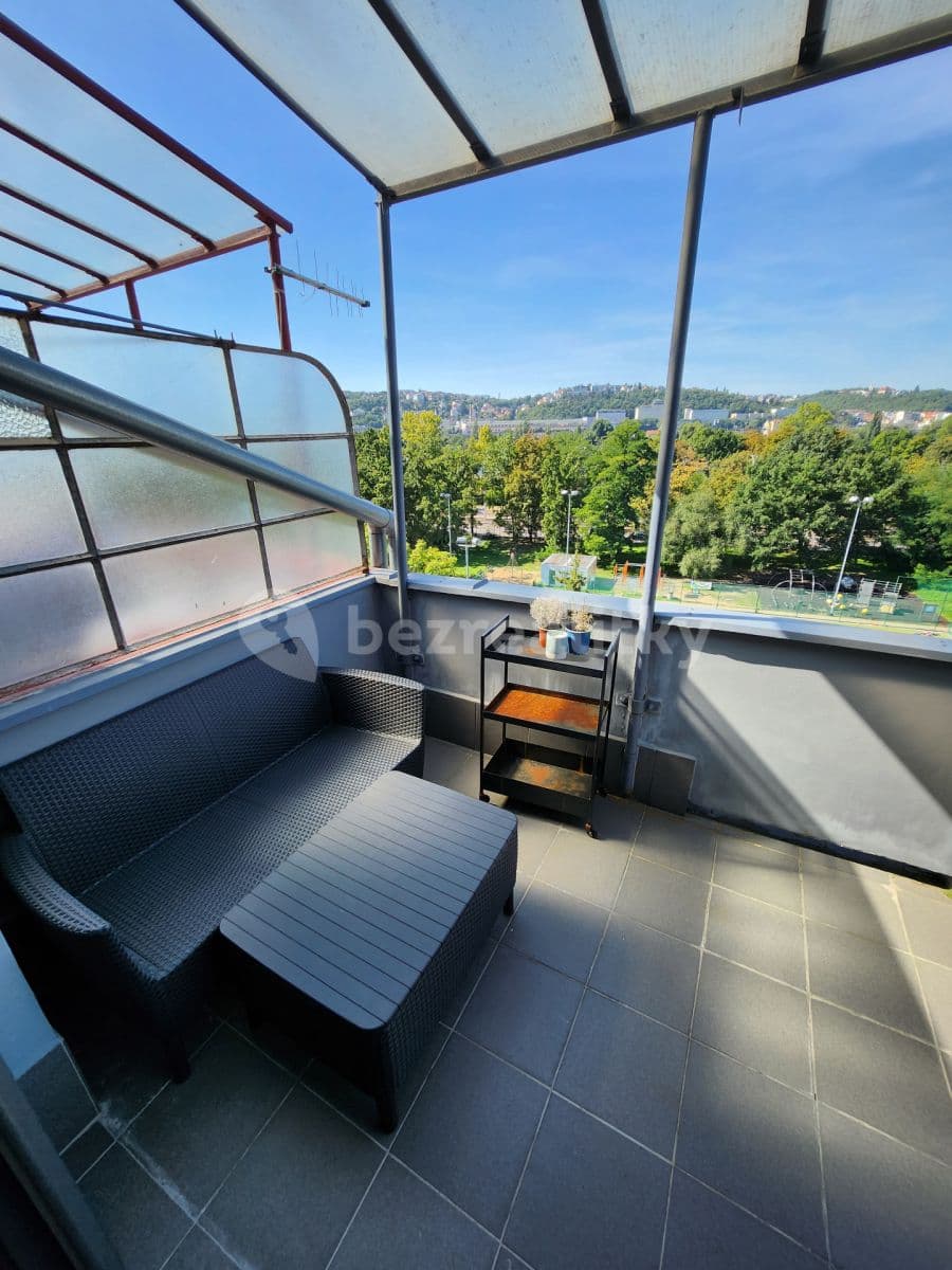Pronájem bytu 1+1 28 m², Podolská, Praha, Praha Pronájem bytu 1+1 28 m², Podolská, Praha, Praha