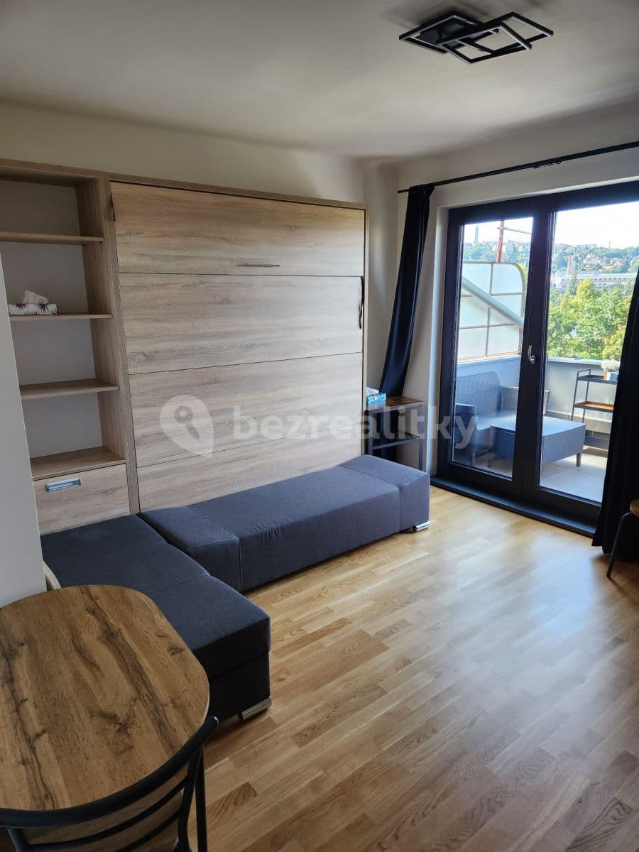 Pronájem bytu 1+1 28 m², Podolská, Praha, Praha Pronájem bytu 1+1 28 m², Podolská, Praha, Praha