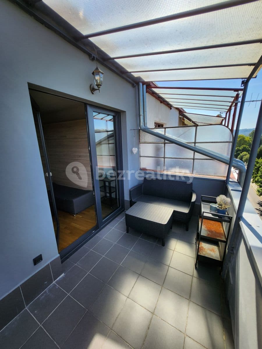 Pronájem bytu 1+1 28 m², Podolská, Praha, Praha Pronájem bytu 1+1 28 m², Podolská, Praha, Praha