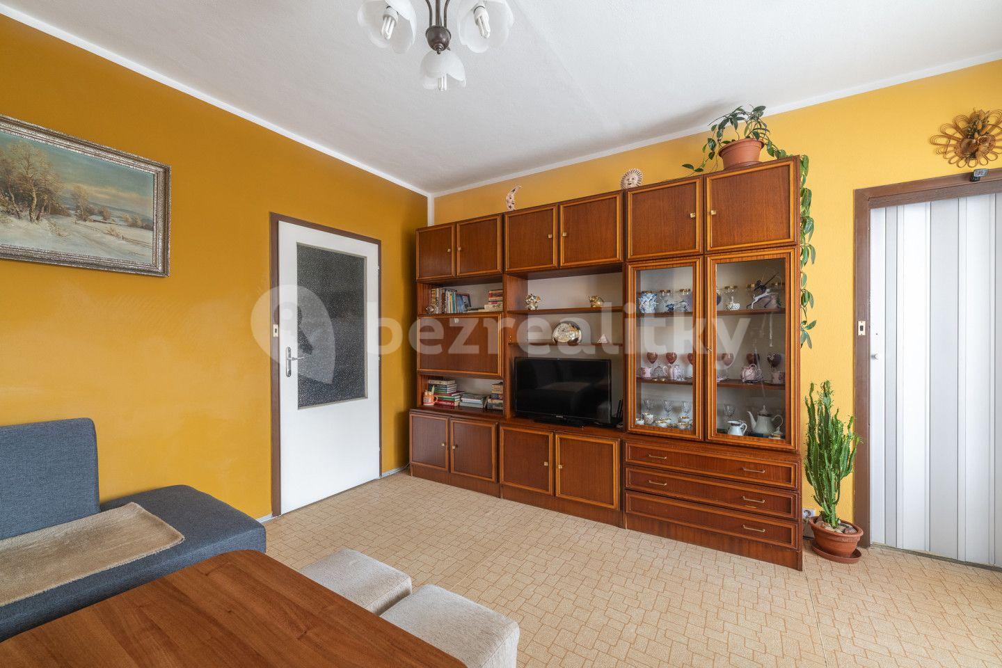 Prodej bytu 3+1 63 m², Družstevní, Luhačovice, Zlínský kraj