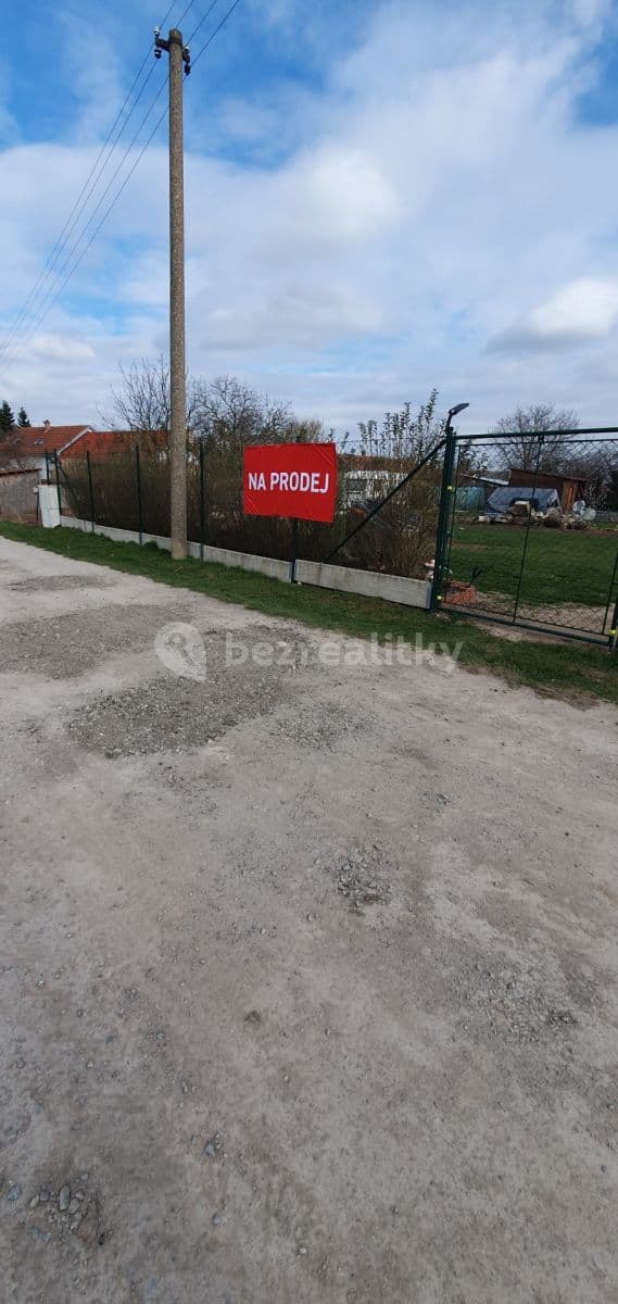 Prodej pozemku 954 m², Prašná, Tatce, Středočeský kraj