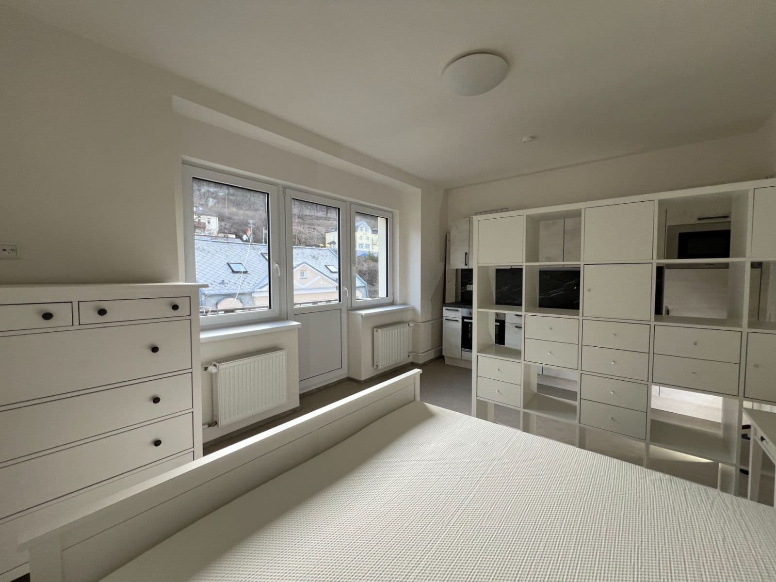 Pronájem bytu 1+kk 30 m², třída Dukelských hrdinů, Jáchymov, Karlovarský kraj Pronájem bytu 1+kk 30 m², třída Dukelských hrdinů, Jáchymov, Karlovarský kraj