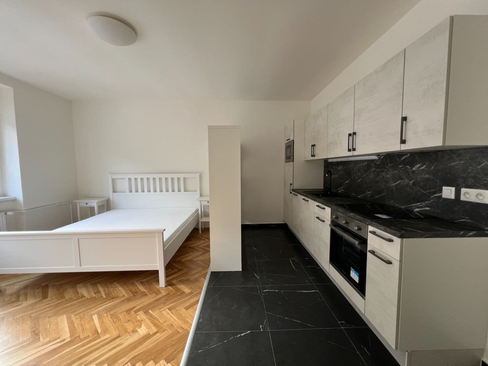 Pronájem bytu 1+kk 30 m², třída Dukelských hrdinů, Jáchymov, Karlovarský kraj Pronájem bytu 1+kk 30 m², třída Dukelských hrdinů, Jáchymov, Karlovarský kraj