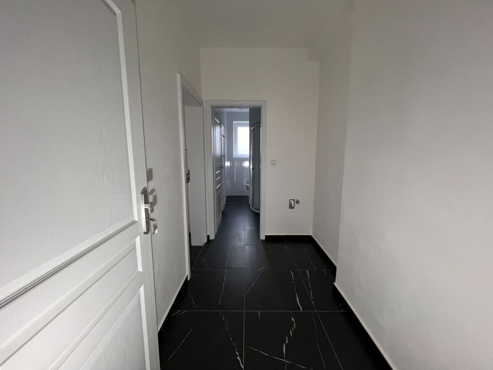 Pronájem bytu 1+kk 30 m², třída Dukelských hrdinů, Jáchymov, Karlovarský kraj Pronájem bytu 1+kk 30 m², třída Dukelských hrdinů, Jáchymov, Karlovarský kraj