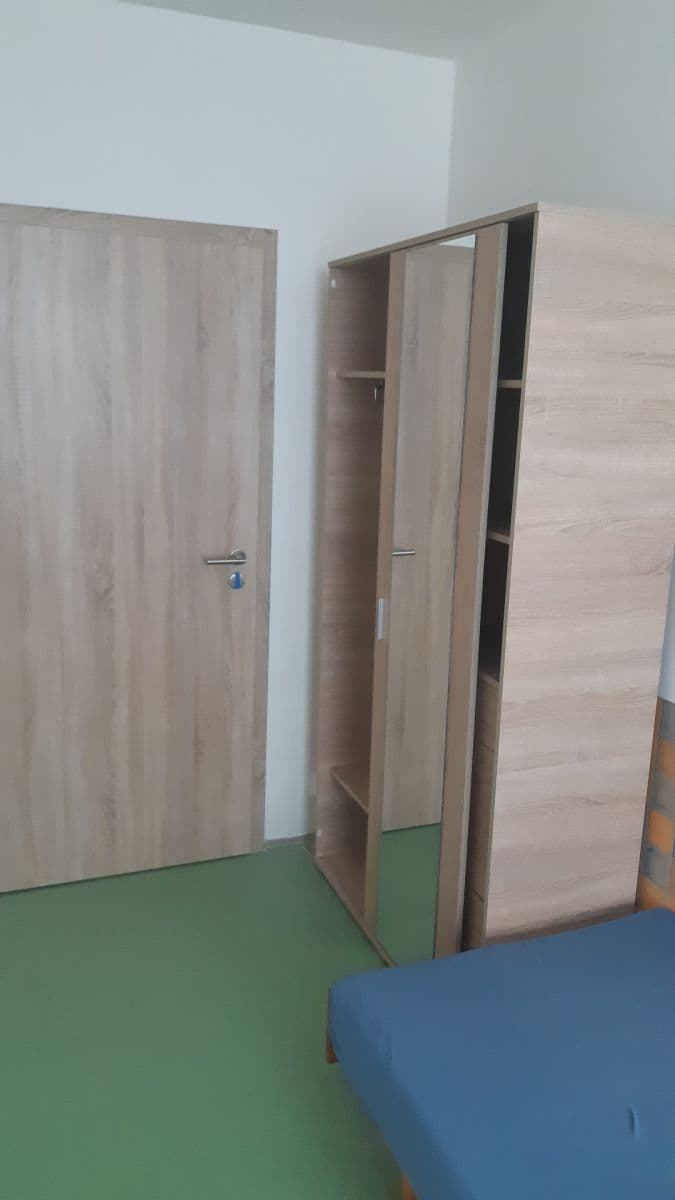 Pronájem bytu 4+1 95 m², Matúškova, Praha, Praha Pronájem bytu 4+1 95 m², Matúškova, Praha, Praha