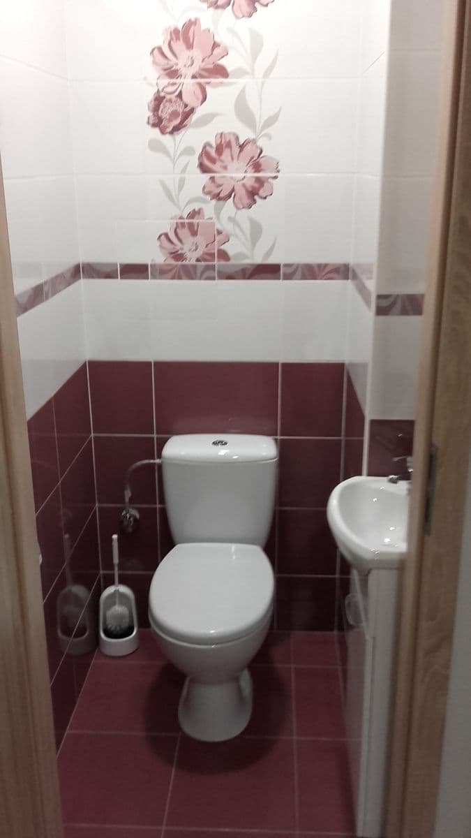 Pronájem bytu 4+1 95 m², Matúškova, Praha, Praha Pronájem bytu 4+1 95 m², Matúškova, Praha, Praha