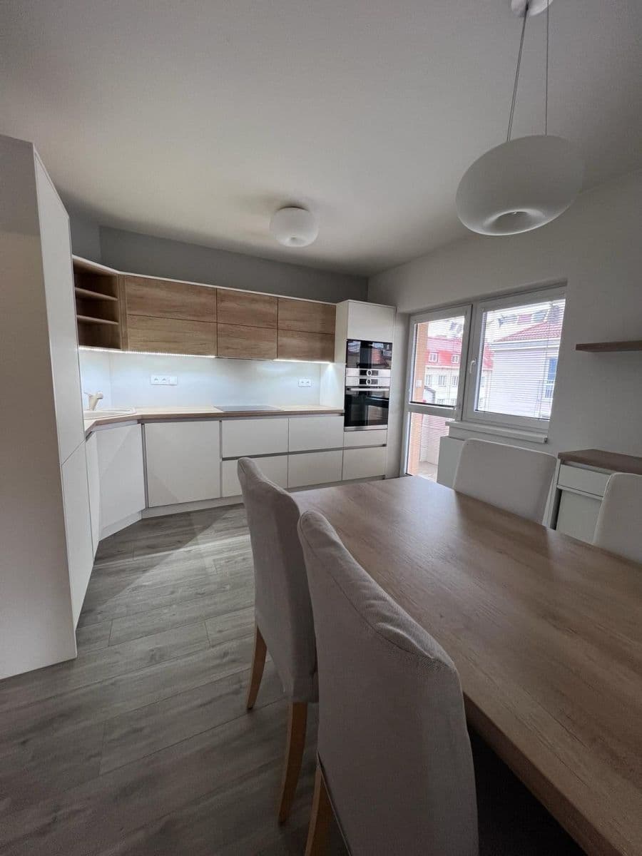 Pronájem bytu 2+1 66 m², Oblouková, Praha, Praha Pronájem bytu 2+1 66 m², Oblouková, Praha, Praha