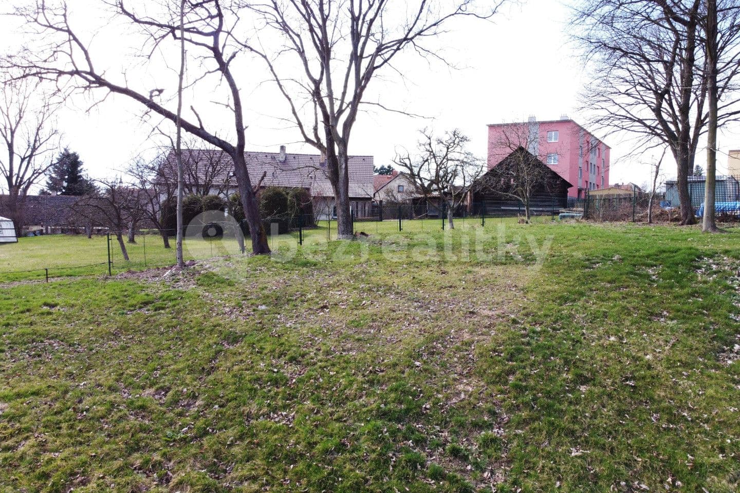 Prodej pozemku 572 m², Divišov, Středočeský kraj