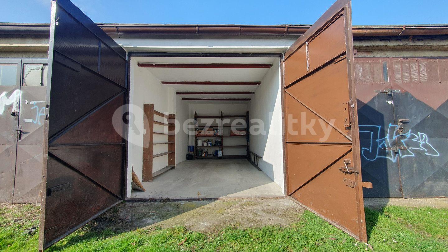 Prodej garáže • 16 m²