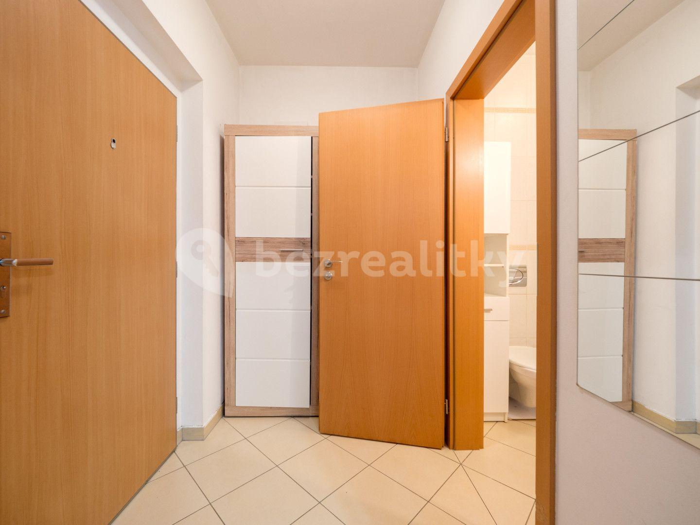Prodej bytu 1+1 30 m², Nademlejnská, Praha, Praha