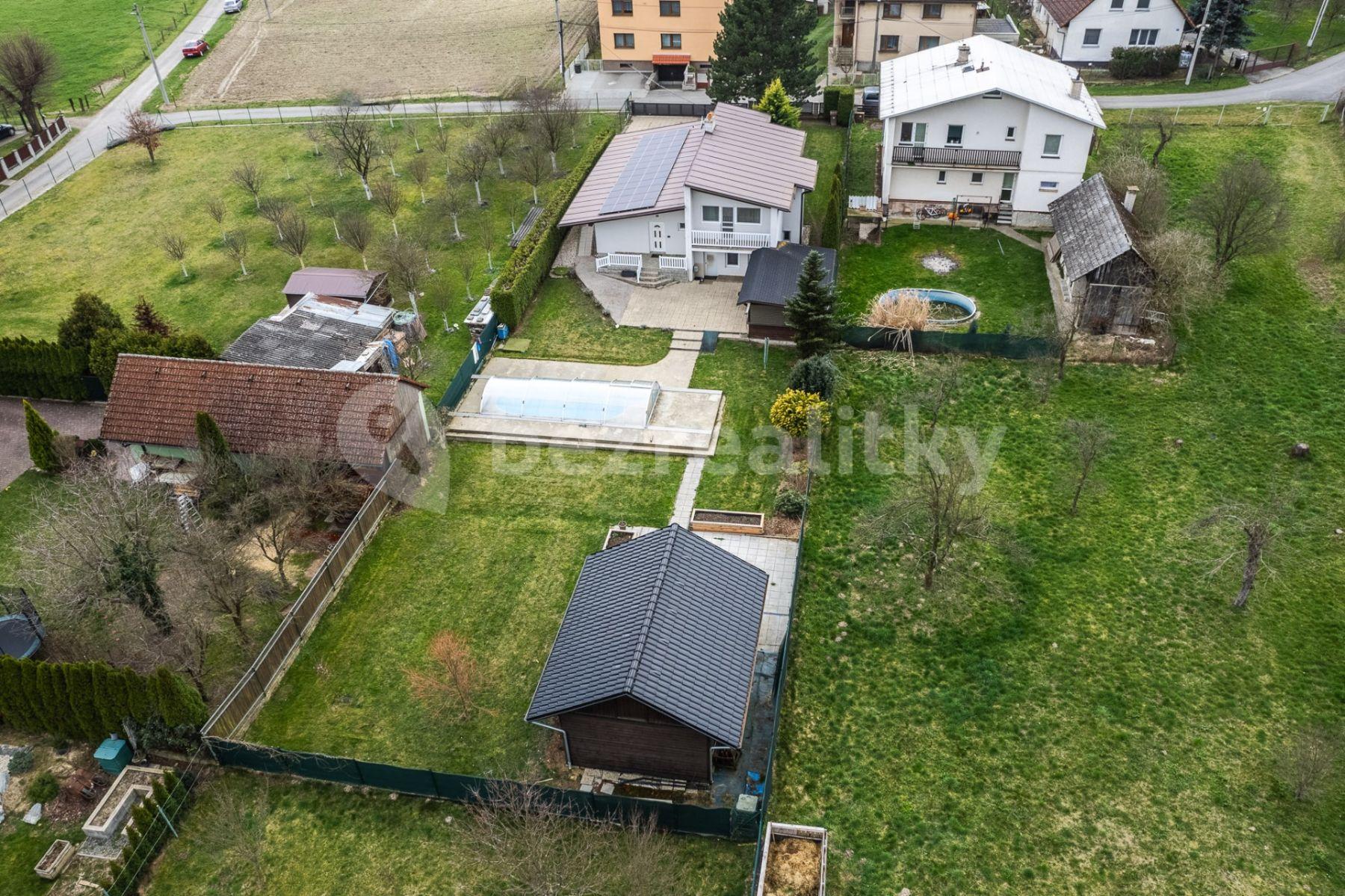 Prodej domu 160 m², pozemek 1.183 m², Záhumenní, Lukoveček, Zlínský kraj