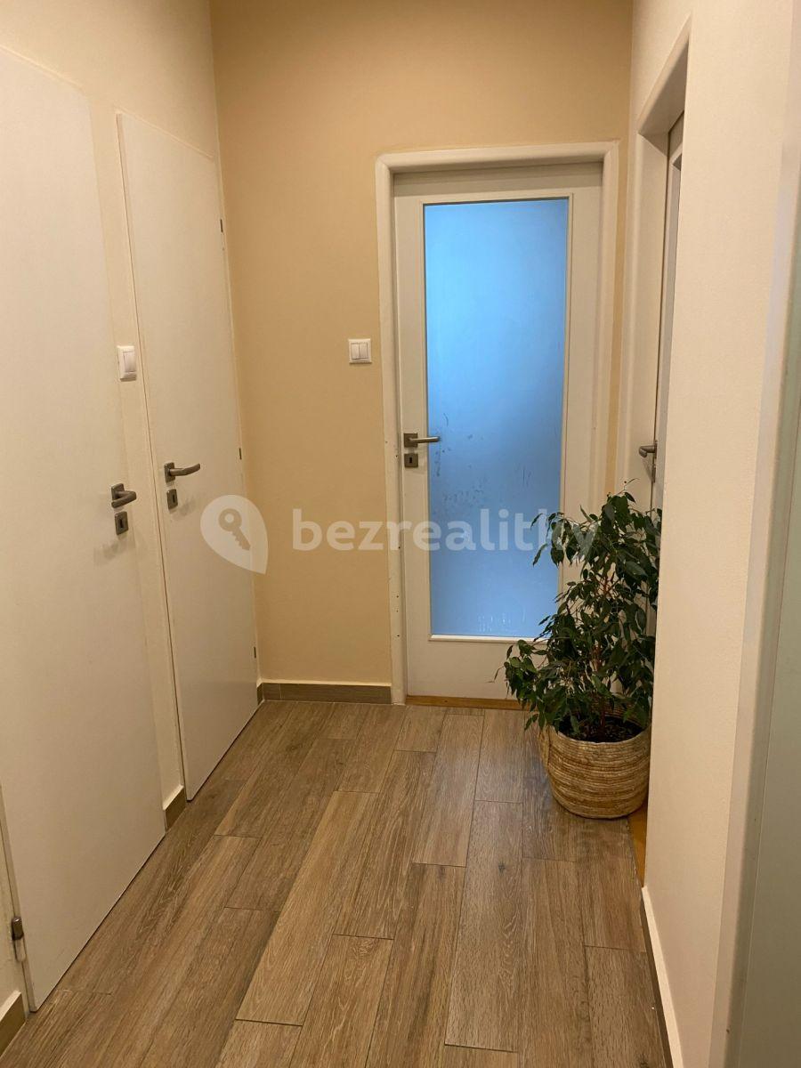 Prodej bytu 3+1 63 m², Kovářská, Praha, Praha
