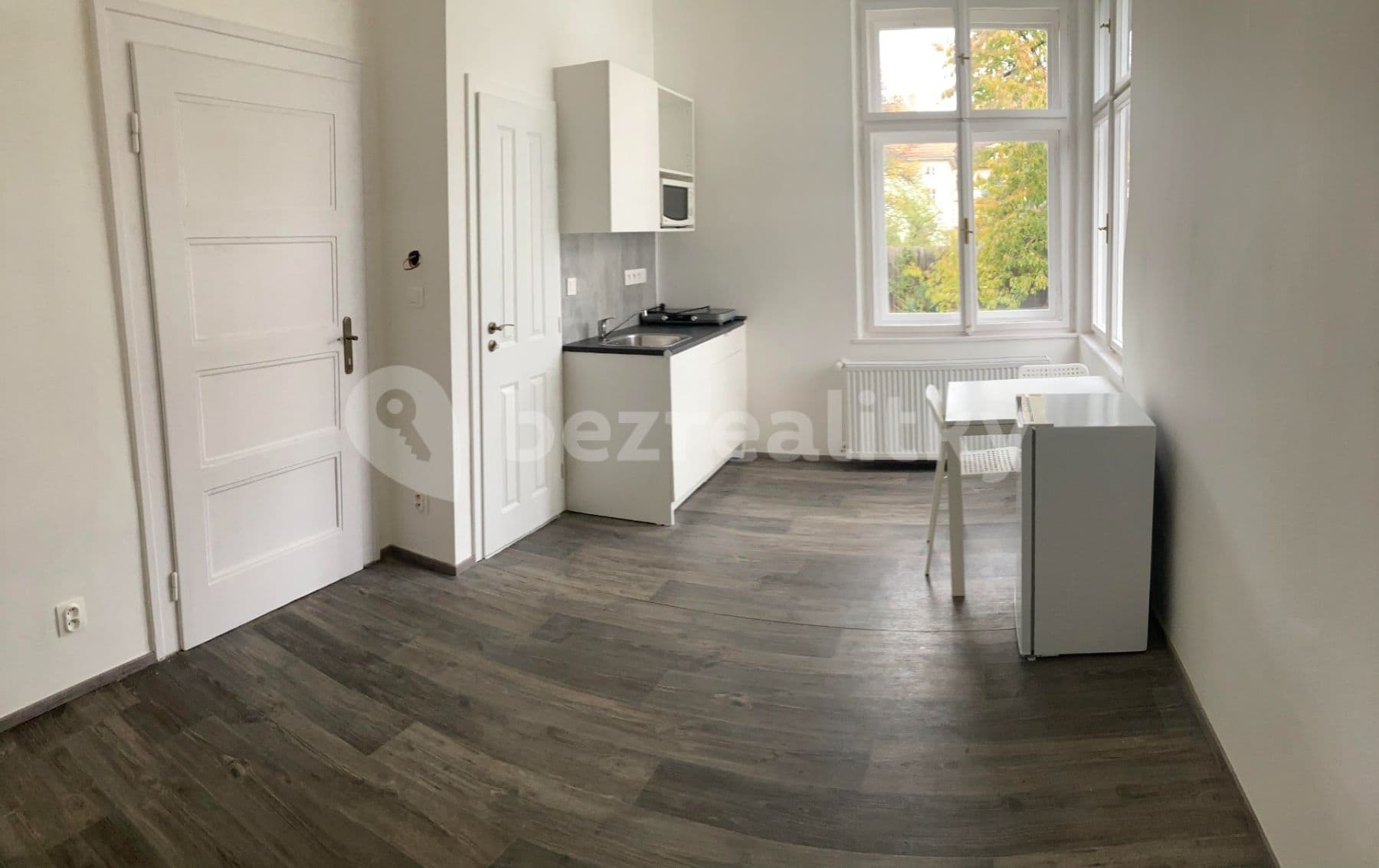 Pronájem bytu 1+kk 20 m², Lužova, Brno, Jihomoravský kraj Pronájem bytu 1+kk 20 m², Lužova, Brno, Jihomoravský kraj