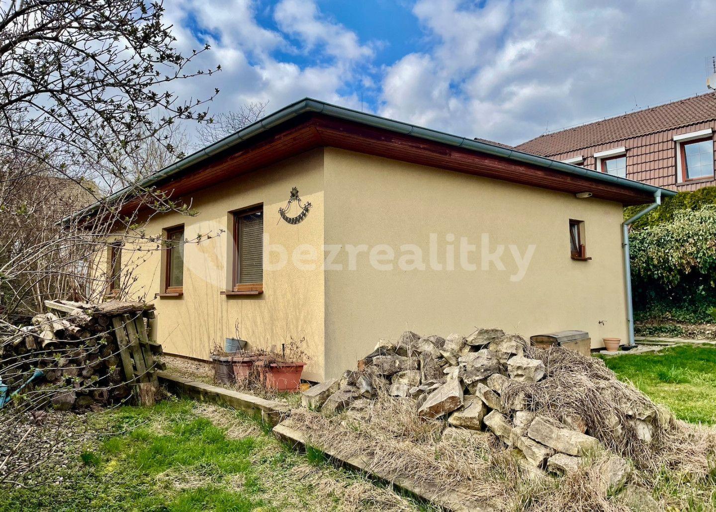 Prodej domu 80 m², pozemek 528 m², Ve Vilkách, Horoměřice, Středočeský kraj