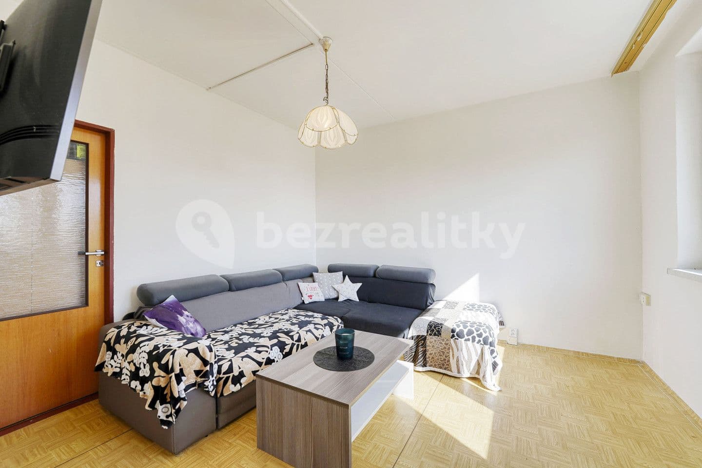 Prodej bytu 2+1 58 m², sídliště Lučina, Chodová Planá, Plzeňský kraj