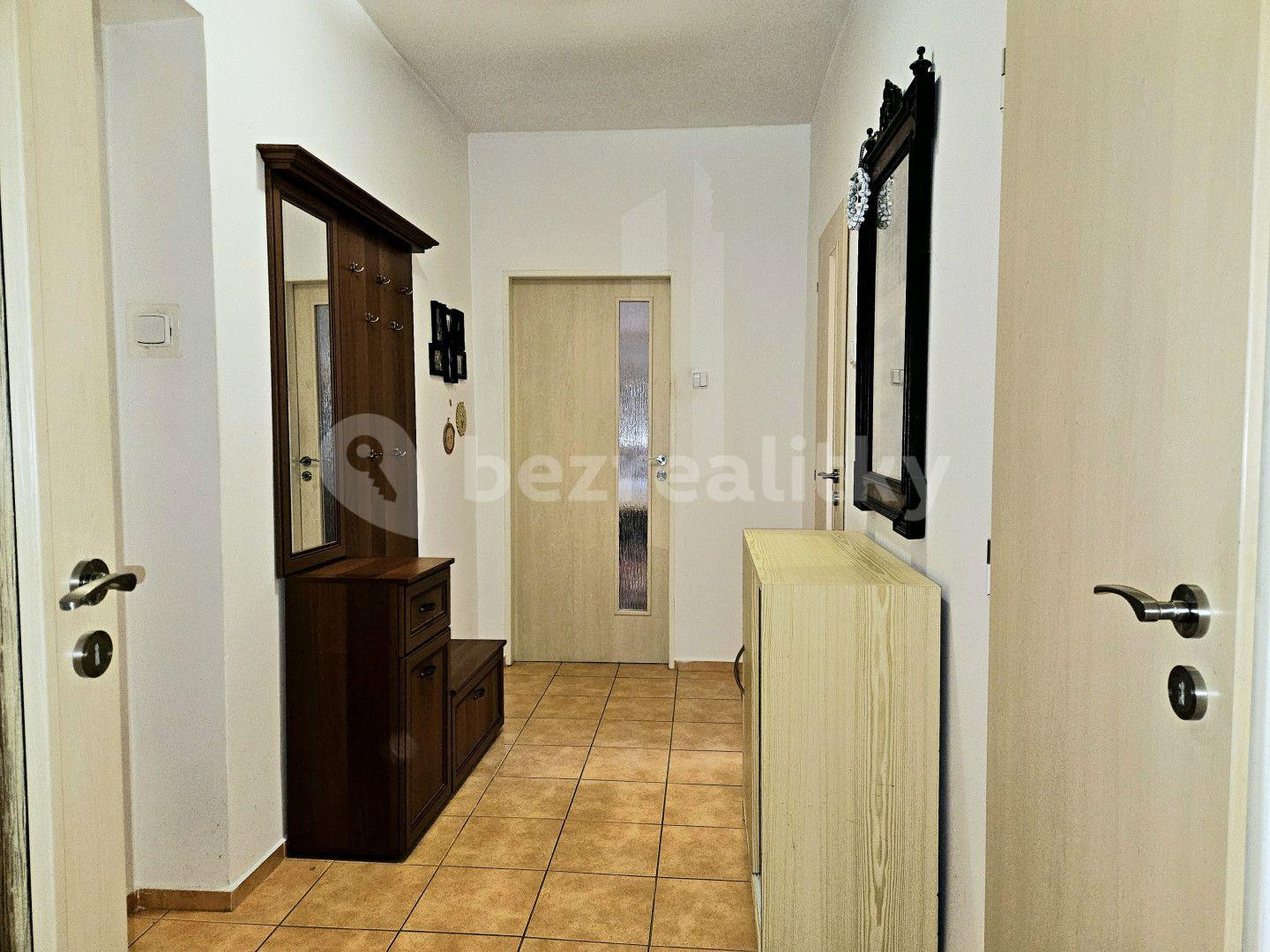 Prodej bytu 3+1 85 m², Kryrská, Vroutek, Ústecký kraj