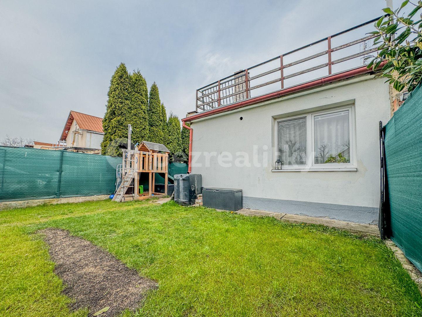 Prodej domu 116 m², pozemek 154 m², Poděbradova, Libochovice, Ústecký kraj