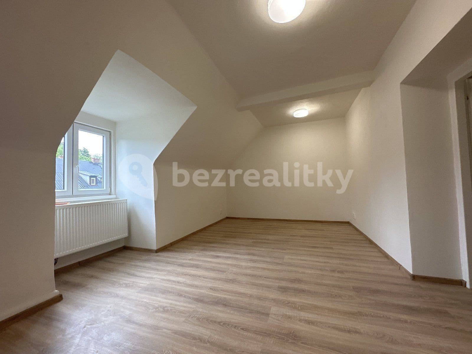 Pronájem bytu 2+kk 34 m², Slámova, Ostrava, Moravskoslezský kraj