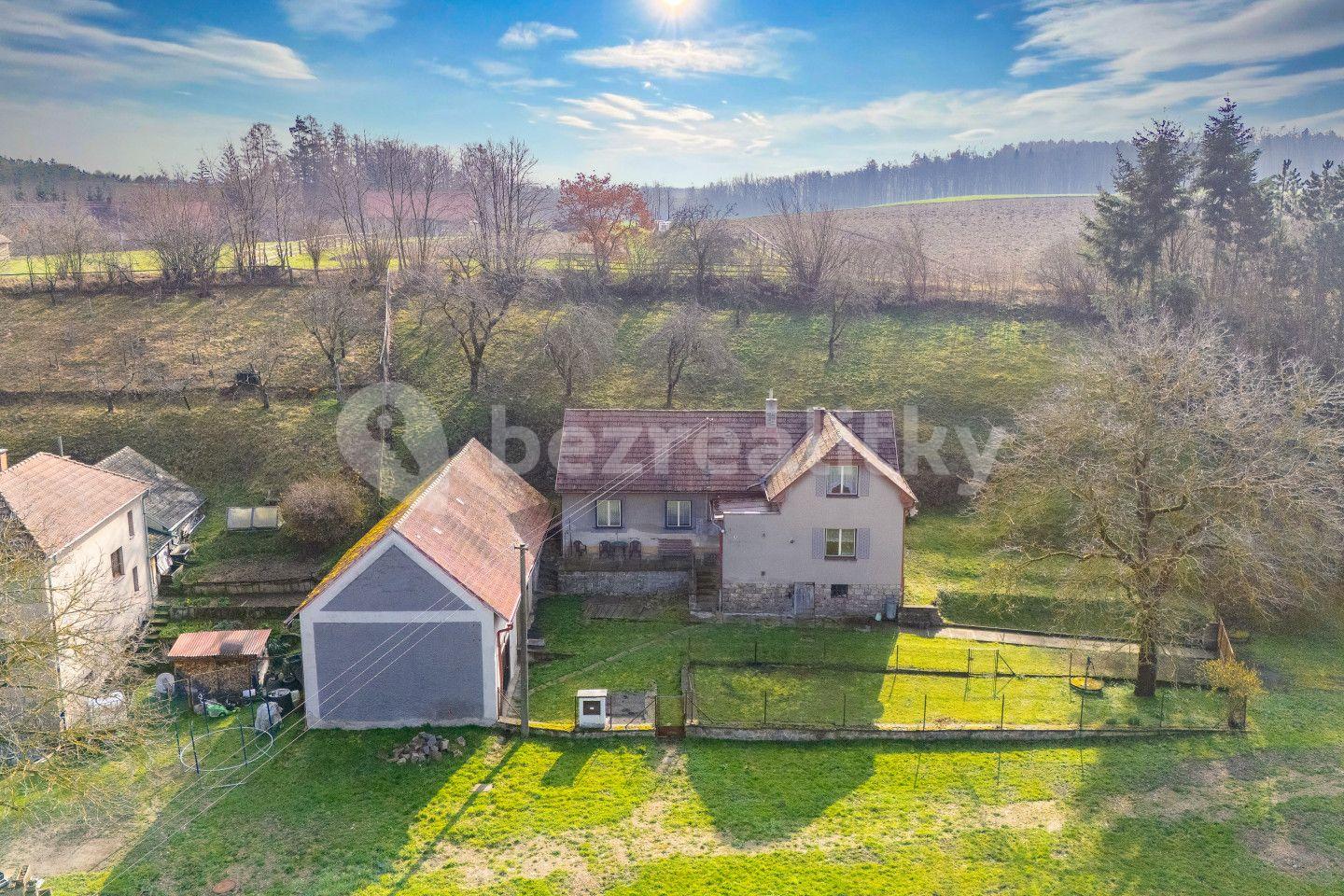 Prodej domu 284 m², pozemek 1.444 m², Golčův Jeníkov, Kraj Vysočina