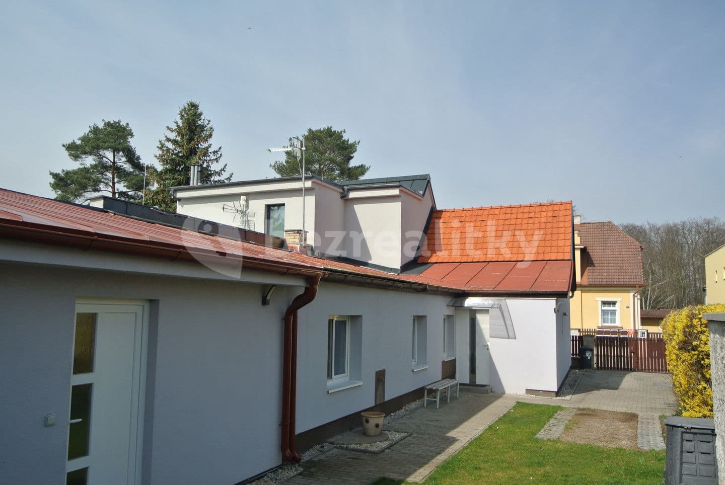 Prodej domu 100 m², pozemek 260 m², Křemílkova, Praha, Praha