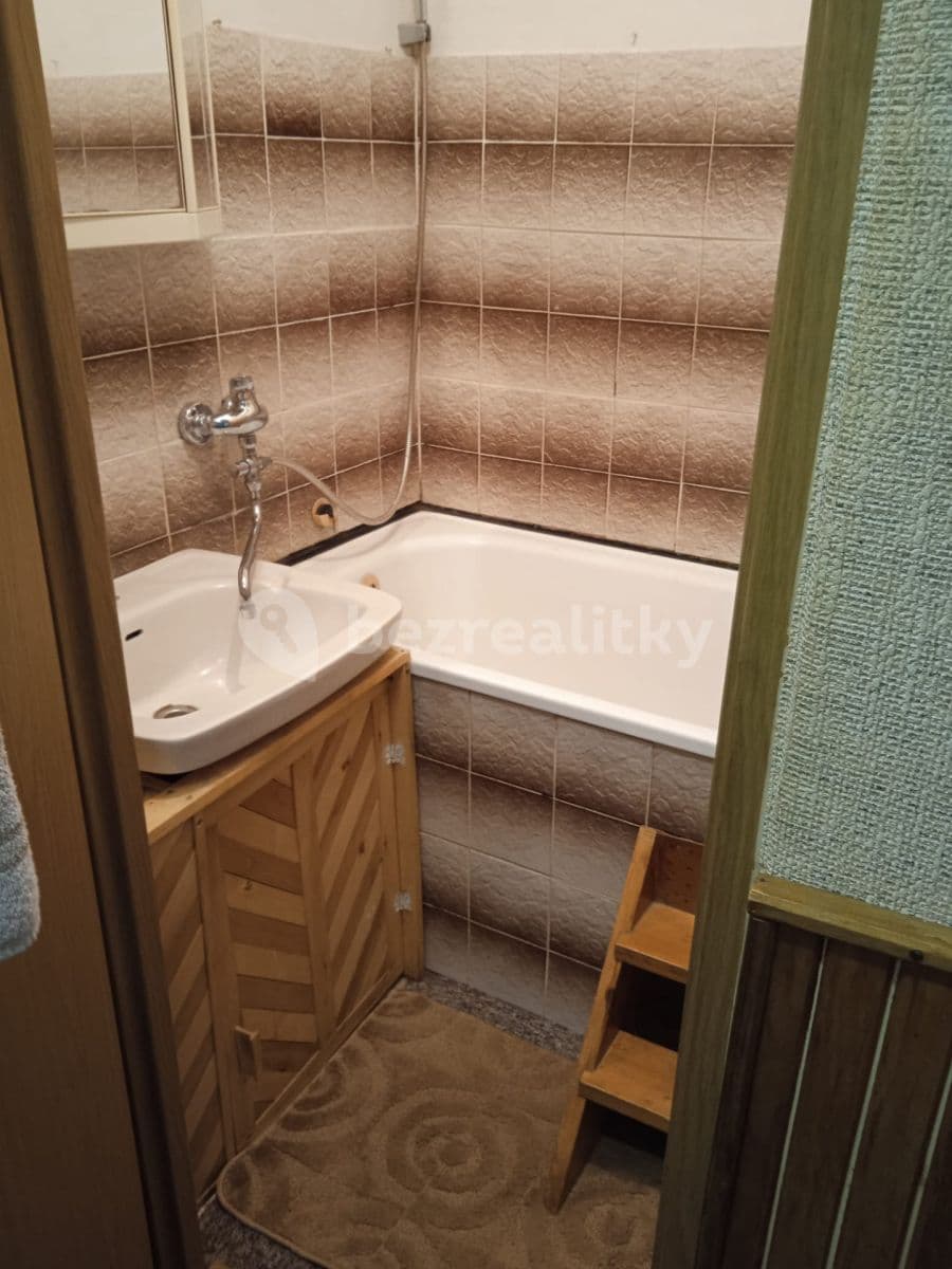 Pronájem bytu 2+1 56 m², Svobodova, Nová Role, Karlovarský kraj Pronájem bytu 2+1 56 m², Svobodova, Nová Role, Karlovarský kraj