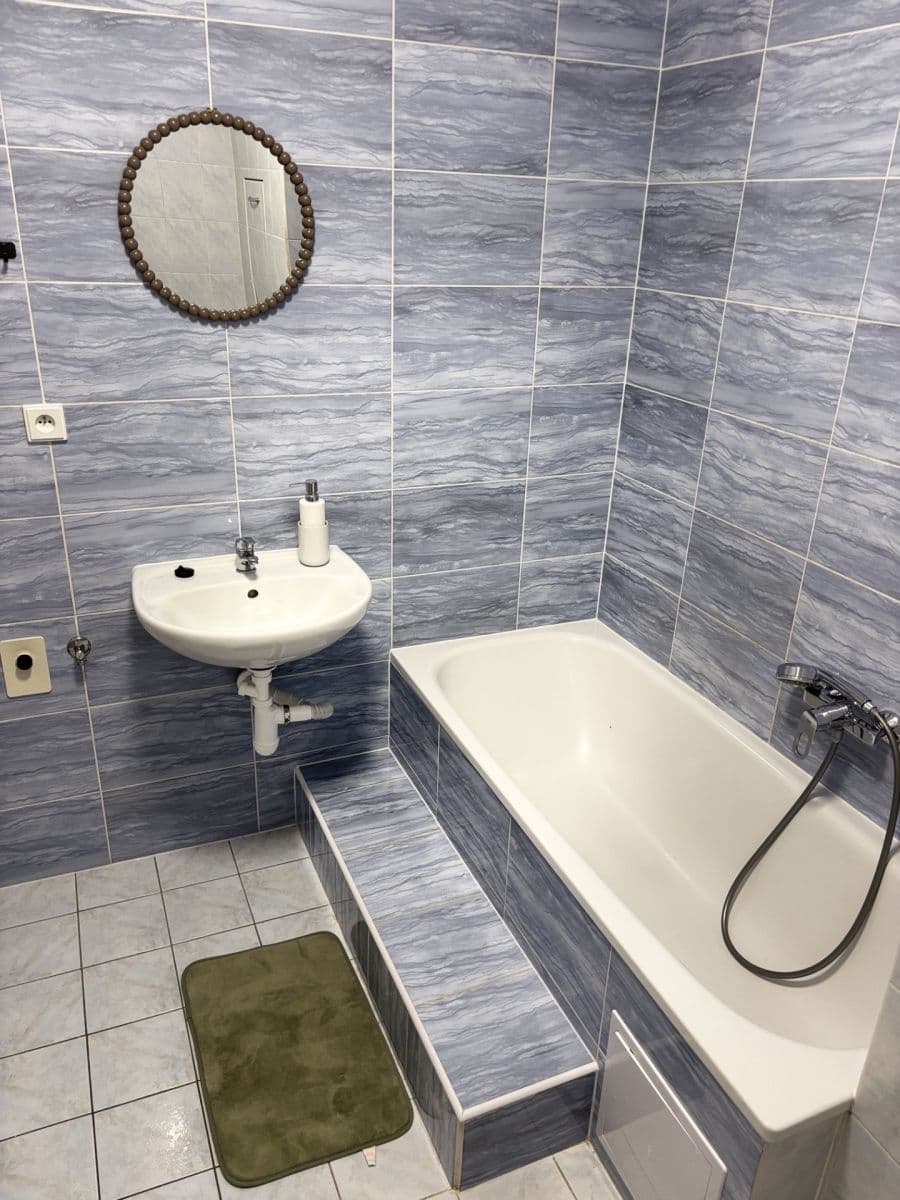 Pronájem bytu 1+kk 40 m², Jeronýmova, Liberec, Liberecký kraj Pronájem bytu 1+kk 40 m², Jeronýmova, Liberec, Liberecký kraj