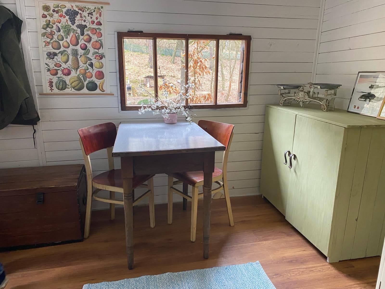 Prodej chaty, chalupy 28 m², pozemek 28 m², Mníšek pod Brdy, Středočeský kraj Prodej chaty, chalupy 28 m², pozemek 28 m², Mníšek pod Brdy, Středočeský kraj