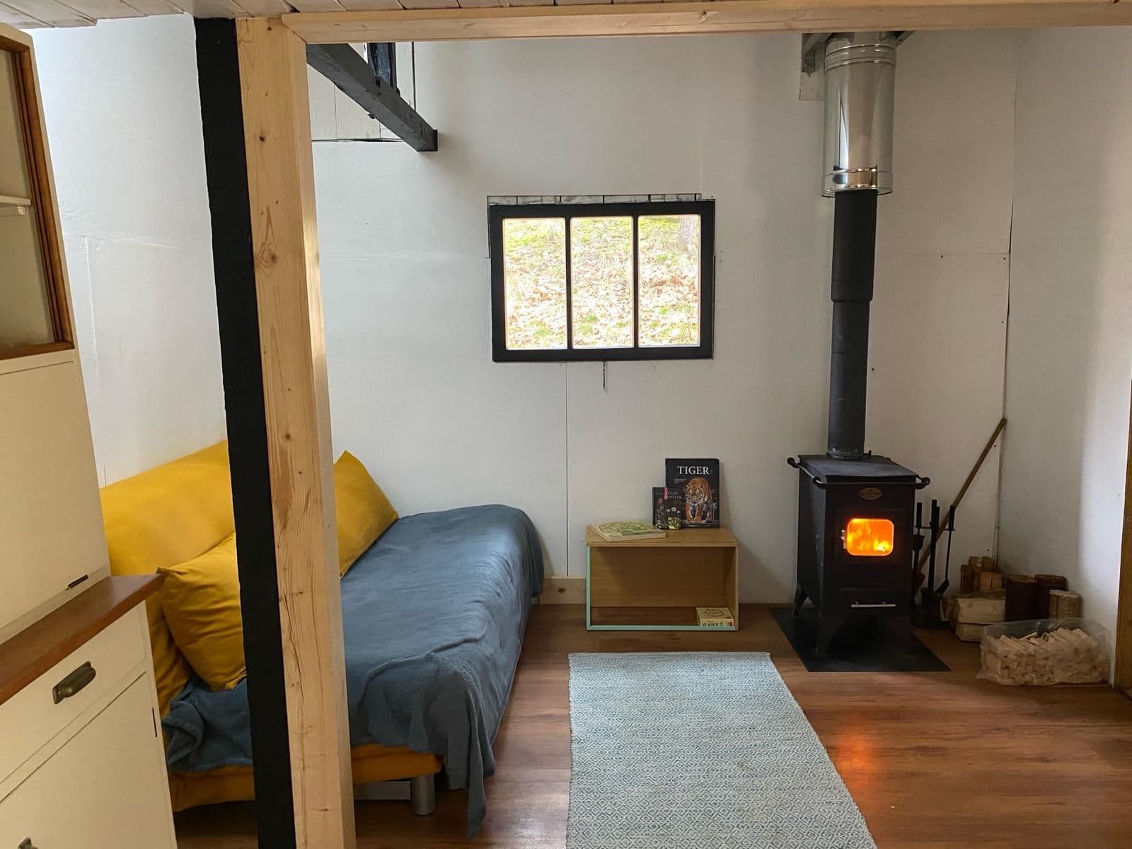 Prodej chaty, chalupy 28 m², pozemek 28 m², Mníšek pod Brdy, Středočeský kraj Prodej chaty, chalupy 28 m², pozemek 28 m², Mníšek pod Brdy, Středočeský kraj