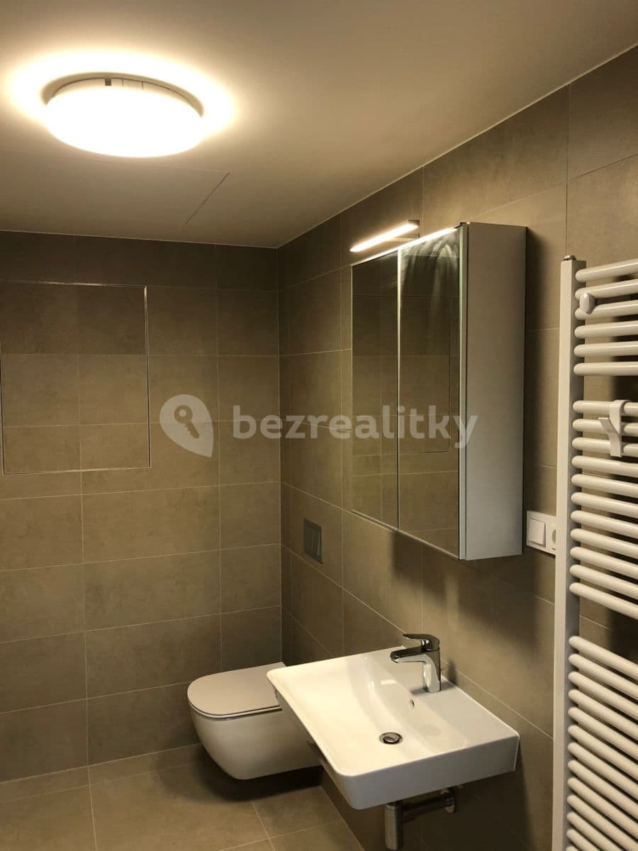 Pronájem bytu 2+kk 50 m², V Náklích, Praha, Praha Pronájem bytu 2+kk 50 m², V Náklích, Praha, Praha