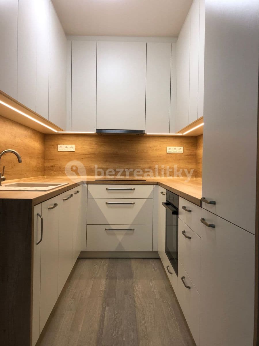 Pronájem bytu 2+kk 50 m², V Náklích, Praha, Praha Pronájem bytu 2+kk 50 m², V Náklích, Praha, Praha