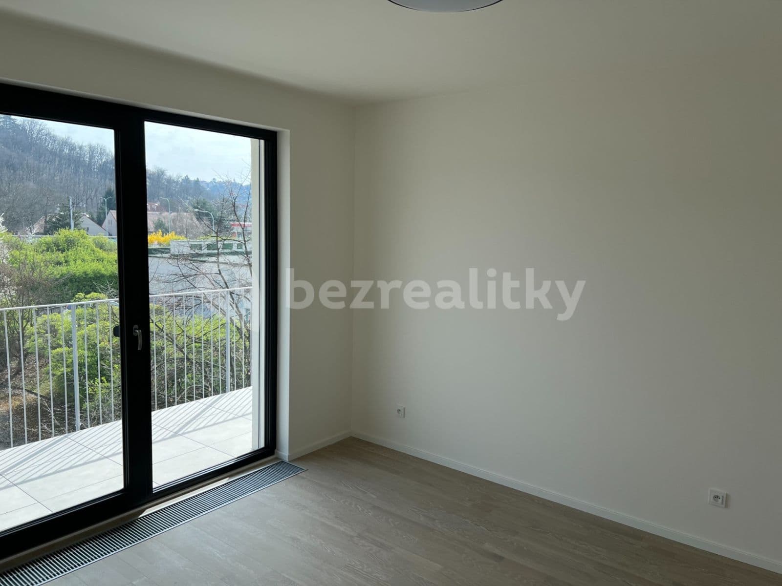 Pronájem bytu 2+kk 50 m², V Náklích, Praha, Praha Pronájem bytu 2+kk 50 m², V Náklích, Praha, Praha