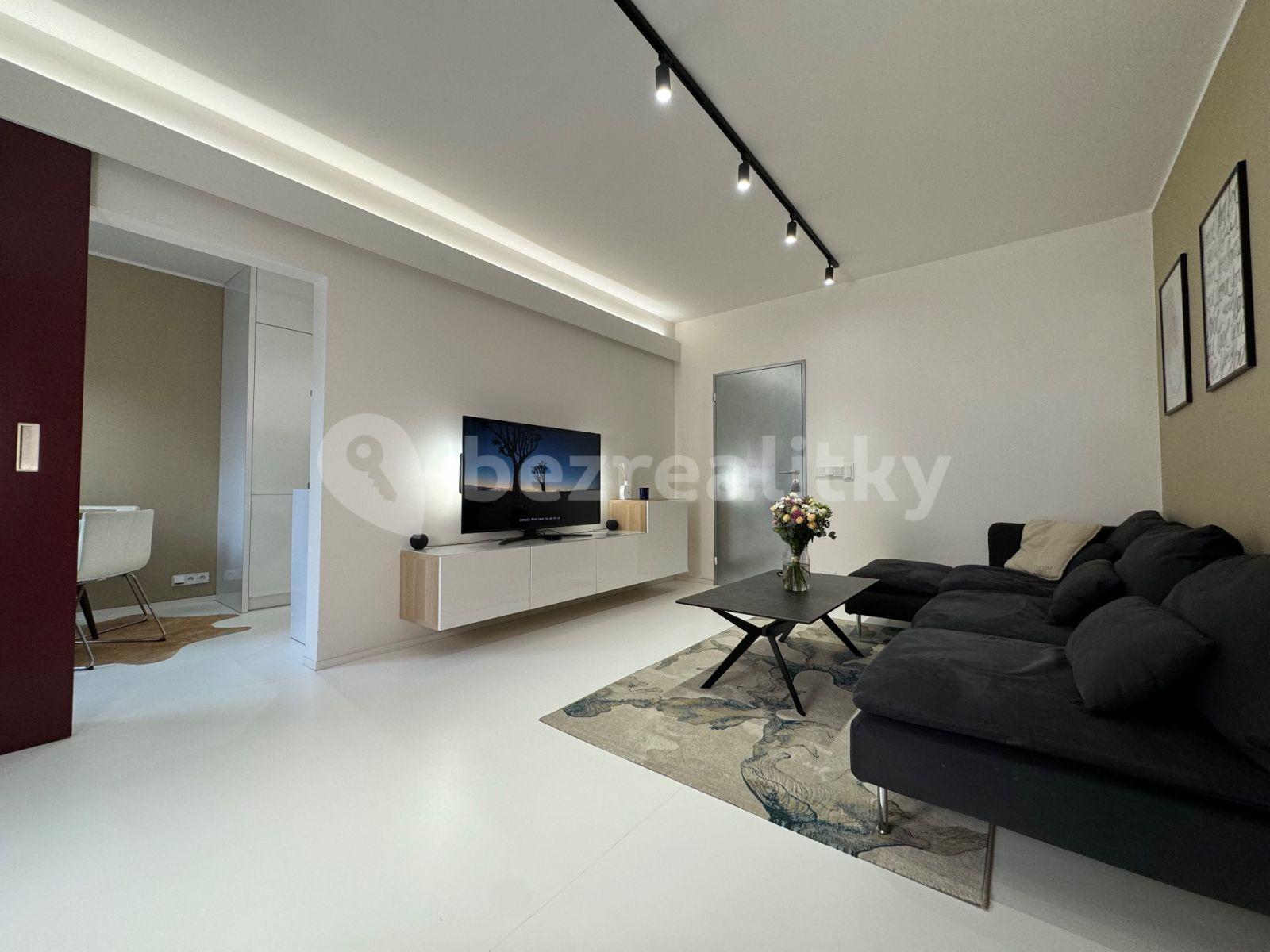 Prodej bytu 3+1 • 66 m² bez realitky
