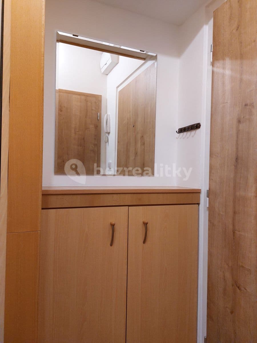 Pronájem bytu 2+kk 43 m², Ciolkovského, Praha, Praha Pronájem bytu 2+kk 43 m², Ciolkovského, Praha, Praha