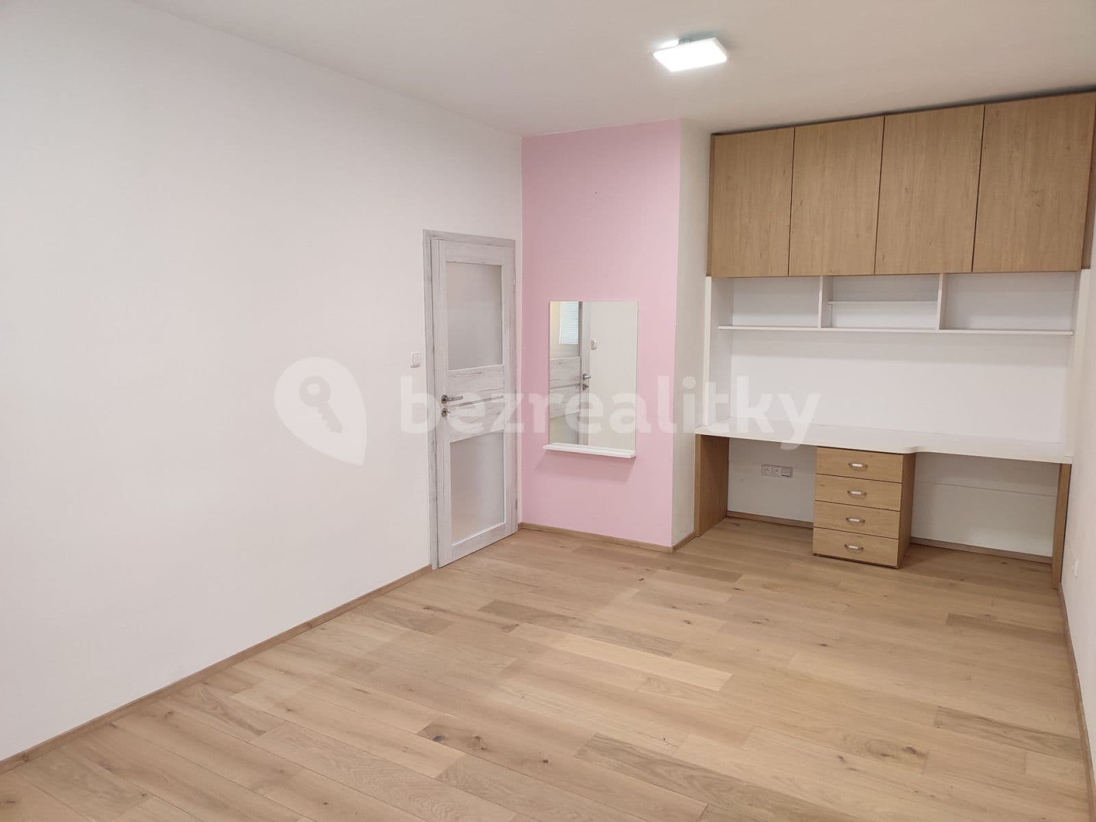 Pronájem bytu 1+1 40 m², Dunajevského, Brno, Jihomoravský kraj Pronájem bytu 1+1 40 m², Dunajevského, Brno, Jihomoravský kraj