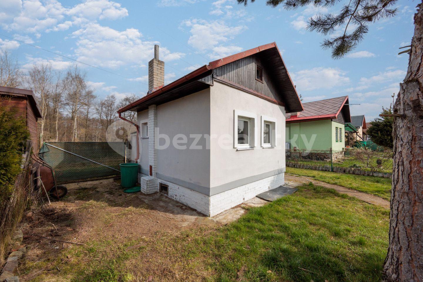 Prodej pozemku 376 m², Jenišov, Karlovarský kraj