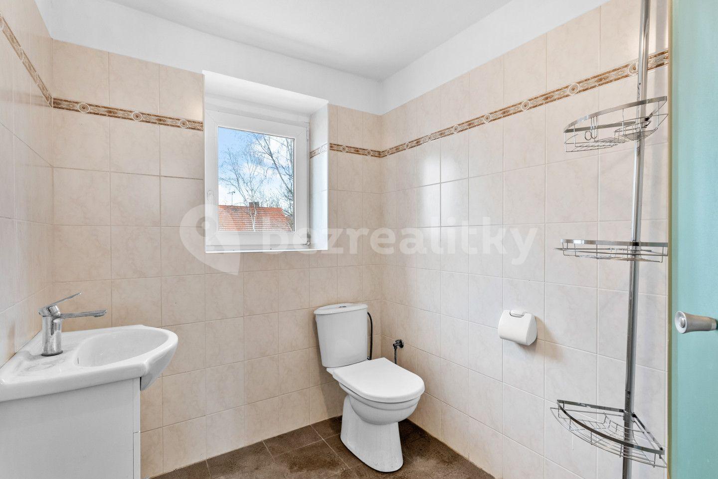 Prodej nebytového prostoru 4.179 m², Bystřice, Středočeský kraj