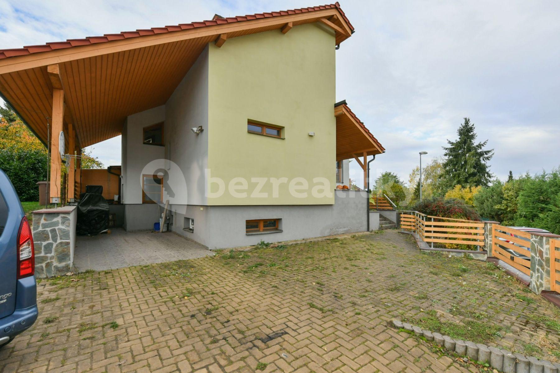 Prodej domu 225 m², pozemek 1.016 m², U lip, Praha, Praha